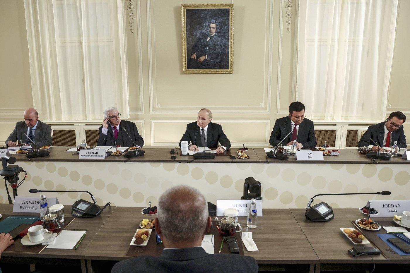 Putin says Russia could help broker a deal between Iran and Israel | iNFOnews.ca