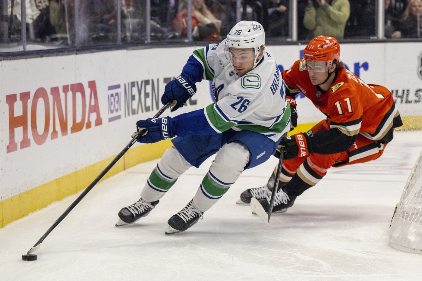 Hughes, Boeser help Canucks rout the Ducks 5-1 | iNFOnews.ca Hughes, Boeser help Canucks rout the Ducks 5-1 | iNFOnews.ca