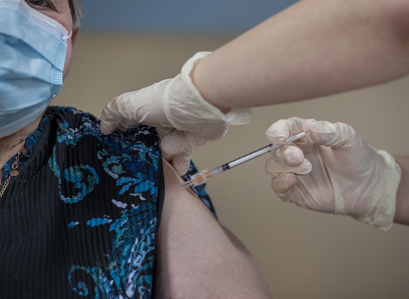Health Canada approves updated Novavax COVID-19 vaccine | iNFOnews.ca
