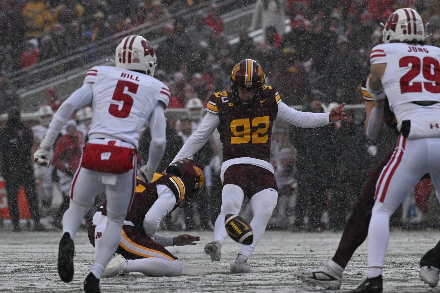 Minnesota's kicking competition muddied by NCAA eligibility court ruling | iNFOnews.ca