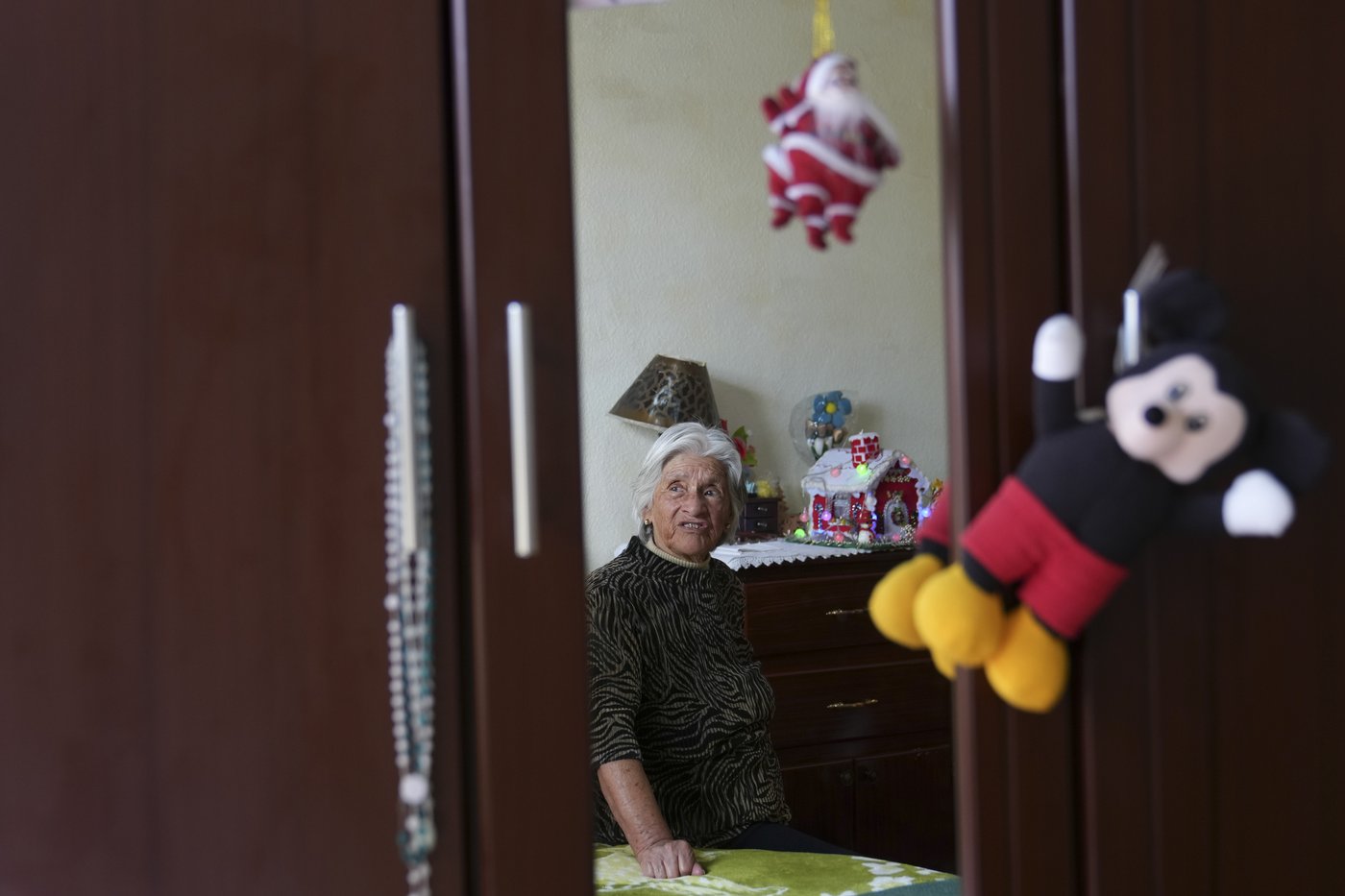 As Christmas nears, Ecuador's homes get a break from power cuts but companies still face rationing | iNFOnews.ca