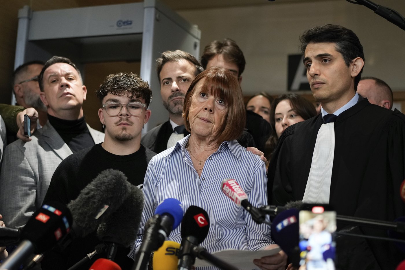 Gisèle Pelicot thanks backers after her ex-husband and his co-defendants are convicted in rape trial | iNFOnews.ca