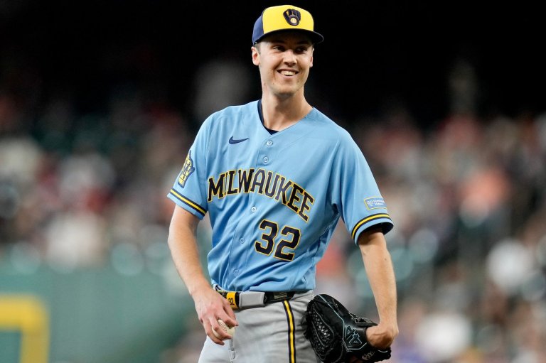 Misiorowski strikes out eight in 7 innings as the Brewers beat the Astros 2-0 | iNFOnews.ca