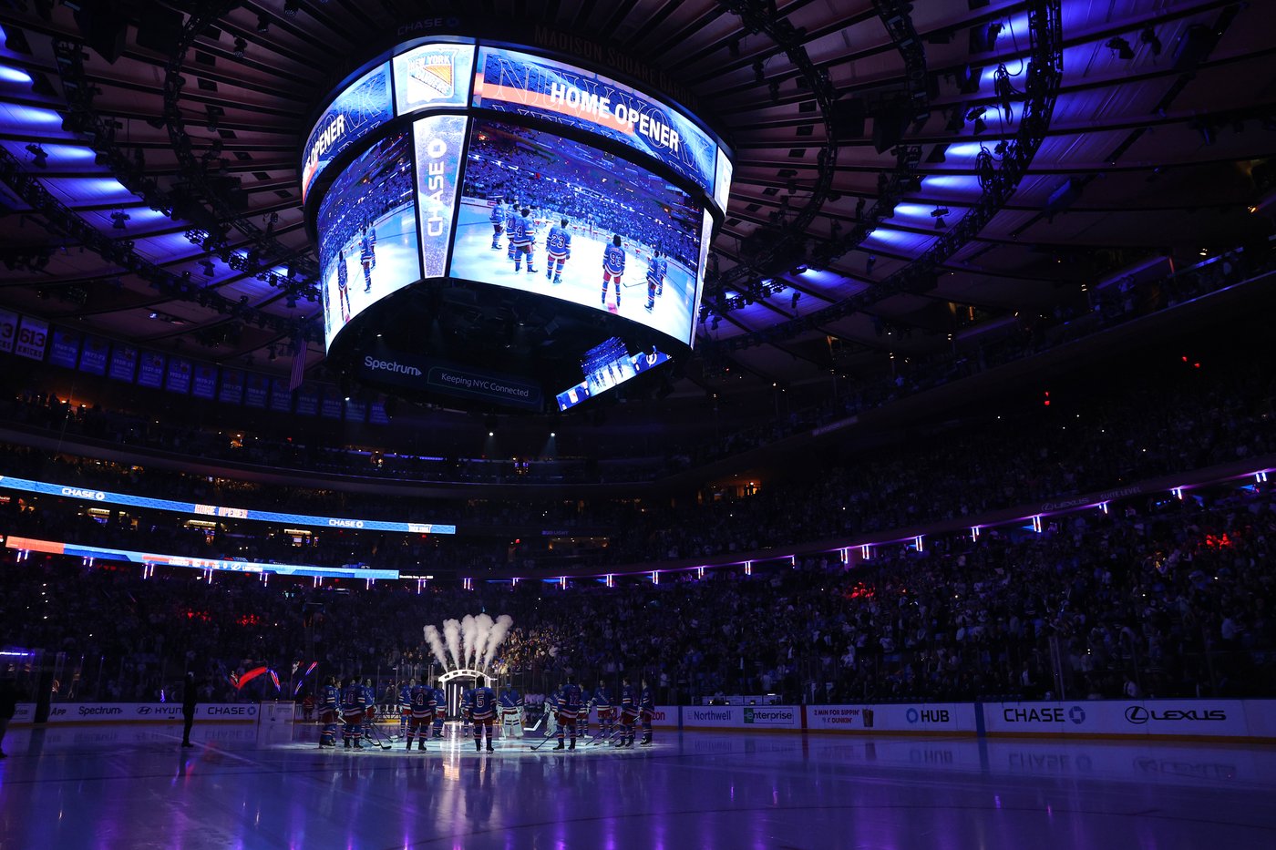Igor Shesterkin becomes first Rangers goalie to score in 5-1 win over Lightning in home opener | iNFOnews.ca Igor Shesterkin becomes first Rangers goalie to score in 5-1 win over Lightning in home opener | iNFOnews.ca