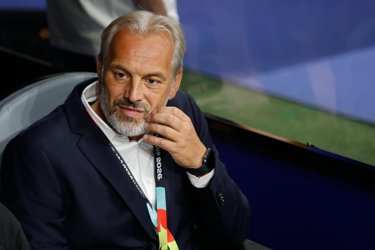 Congo coach Sébastien Desabre surprised to share news of his father's death after World Cup match | iNFOnews.ca