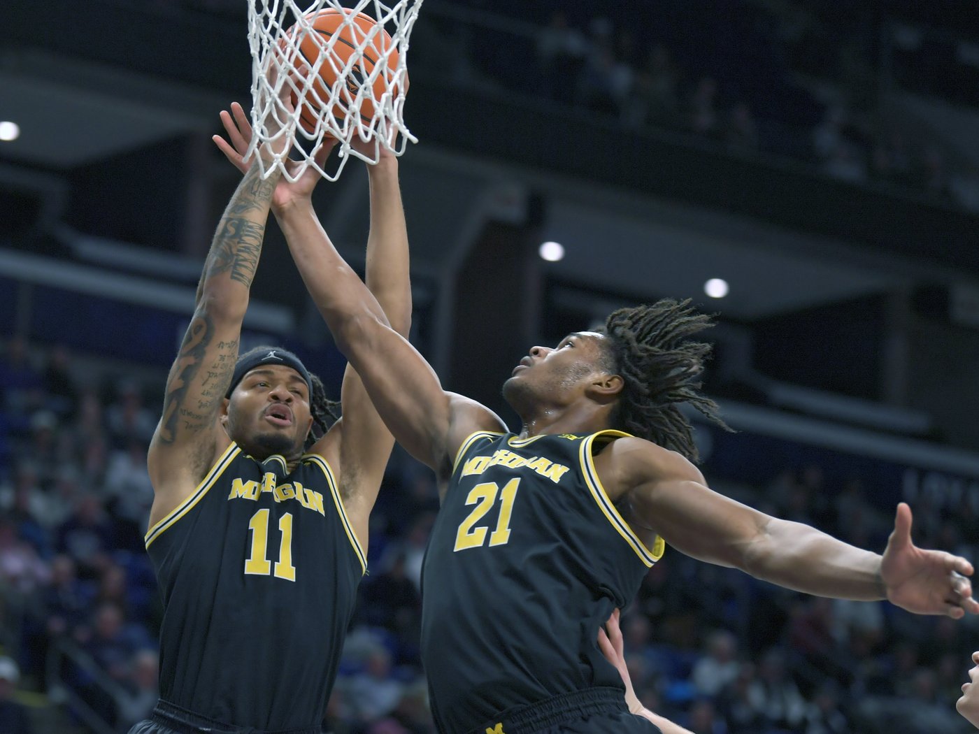 Cason leads No. 2 Michigan to 74-72 win over Penn State | iNFOnews.ca