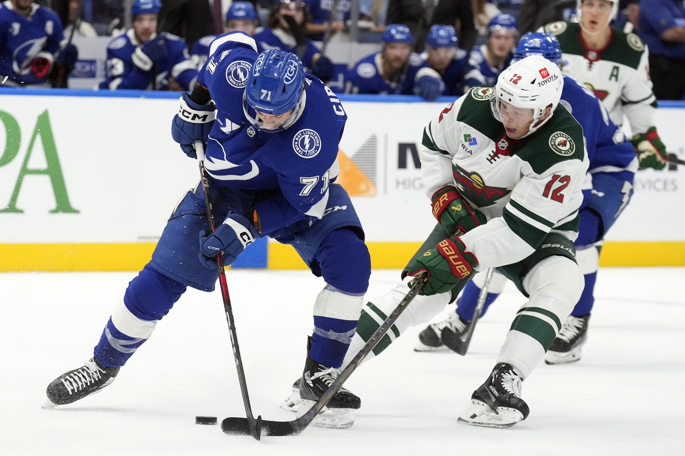 Matt Boldy breaks 3rd-period tie, Wild top Lightning 4-2 to remain unbeaten in regulation | iNFOnews.ca