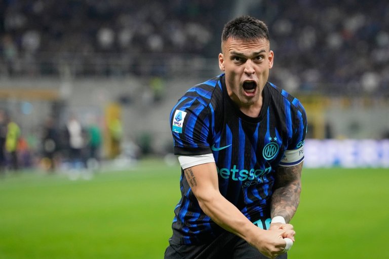 Lautaro Martinez's brace helps Inter rout Roma 5-2 to get Serie A title pursuit back on track | iNFOnews.ca