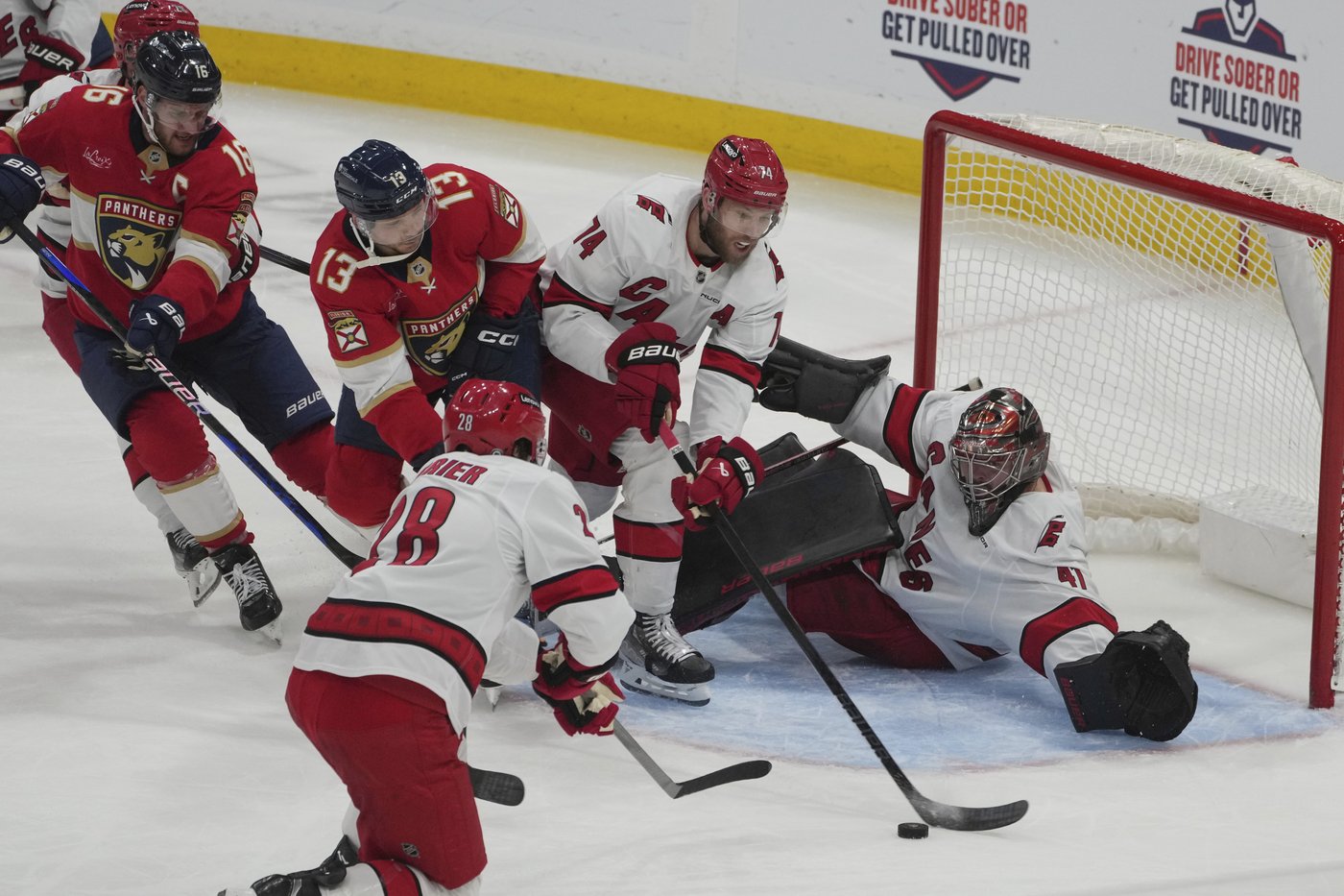 Knight stops 20 shots, Florida rolls past Carolina 6-0 for 2nd win over 'Canes in as many days | iNFOnews.ca Knight stops 20 shots, Florida rolls past Carolina 6-0 for 2nd win over 'Canes in as many days | iNFOnews.ca