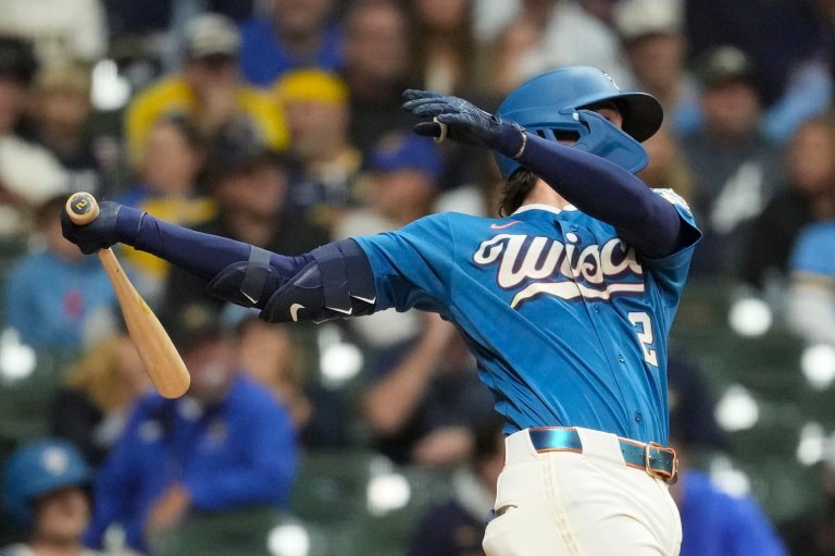 Brice Turang hits go-ahead single in eighth inning as Brewers defeat Cardinals 8-4 | iNFOnews.ca
