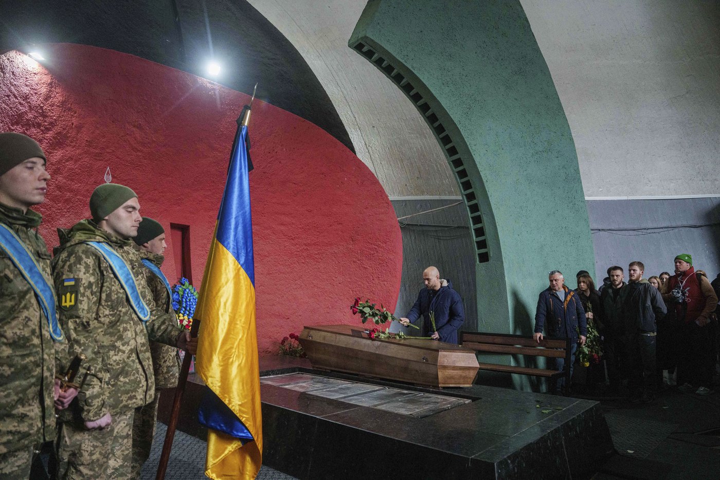 Russia open to hearing Trump's proposals for ending the war, an official says | iNFOnews.ca