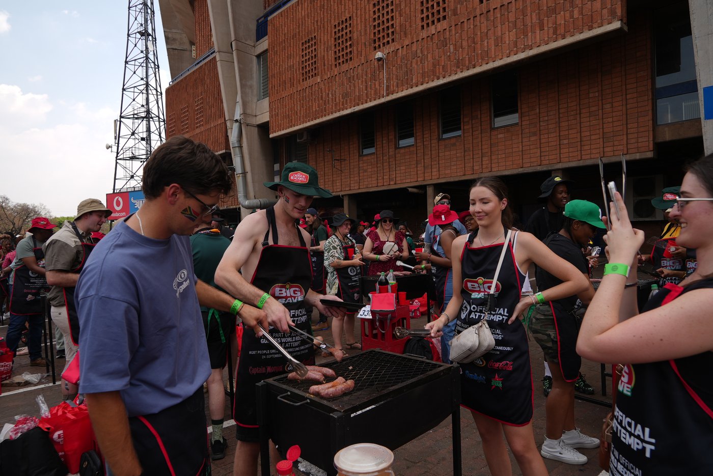 Fire up the grills! Thousands of South Africans try to set a record for the biggest cookout | iNFOnews.ca Fire up the grills! Thousands of South Africans try to set a record for the biggest cookout | iNFOnews.ca