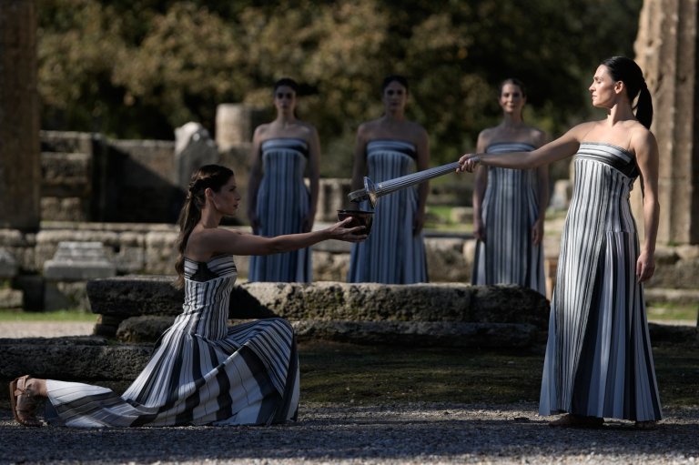 The top photos of the day by AP's photojournalists | iNFOnews.ca