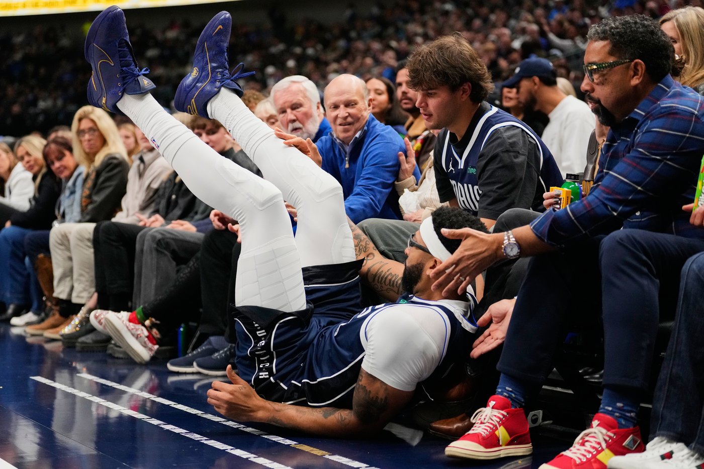 Anthony Davis has 24 points and 14 rebounds to lead Mavericks past Nets 119-111 | iNFOnews.ca