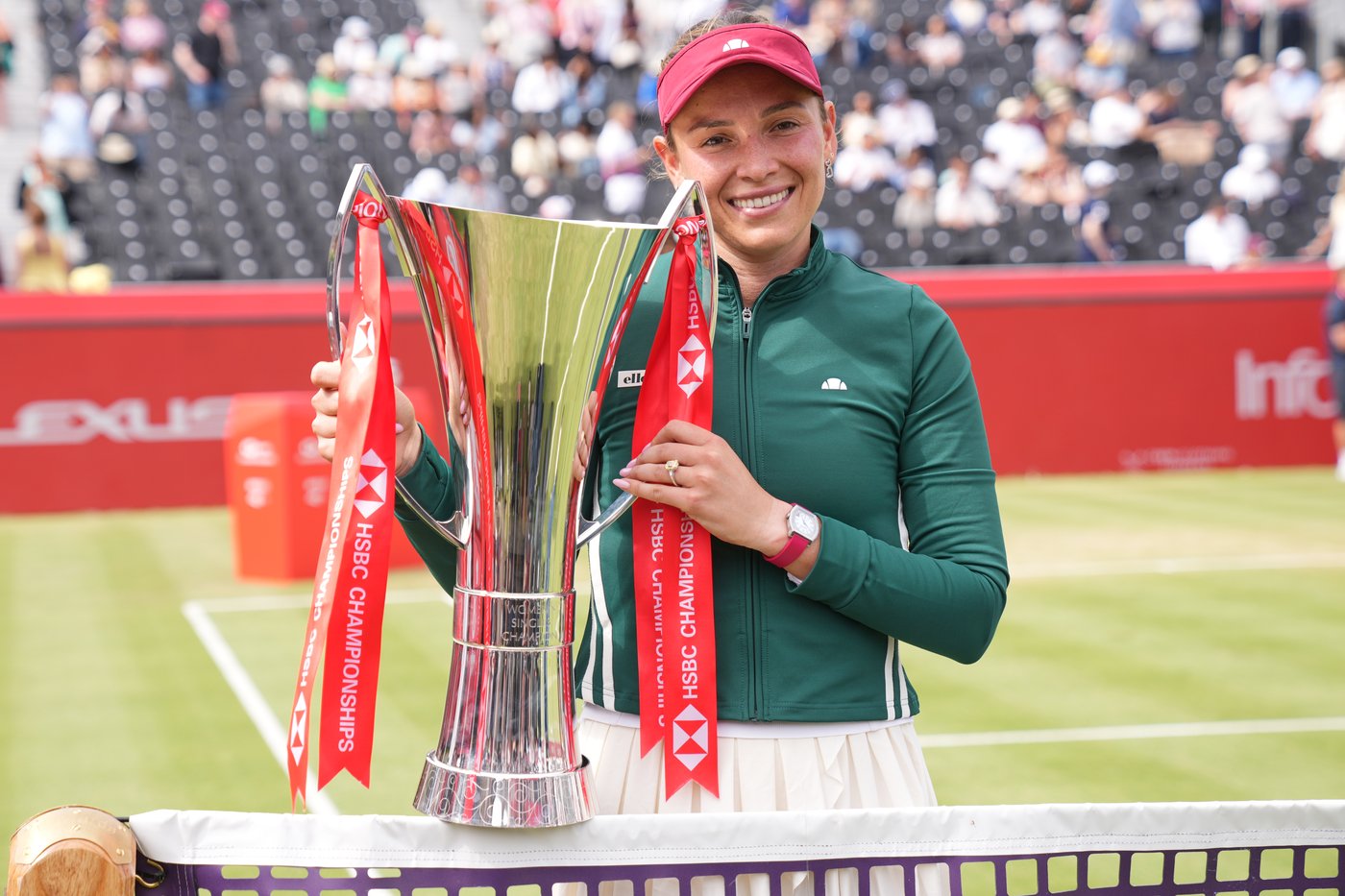 Vekic wins Queen's Club final in straight sets to deny dream title for Raducanu | iNFOnews.ca Vekic wins Queen's Club final in straight sets to deny dream title for Raducanu | iNFOnews.ca