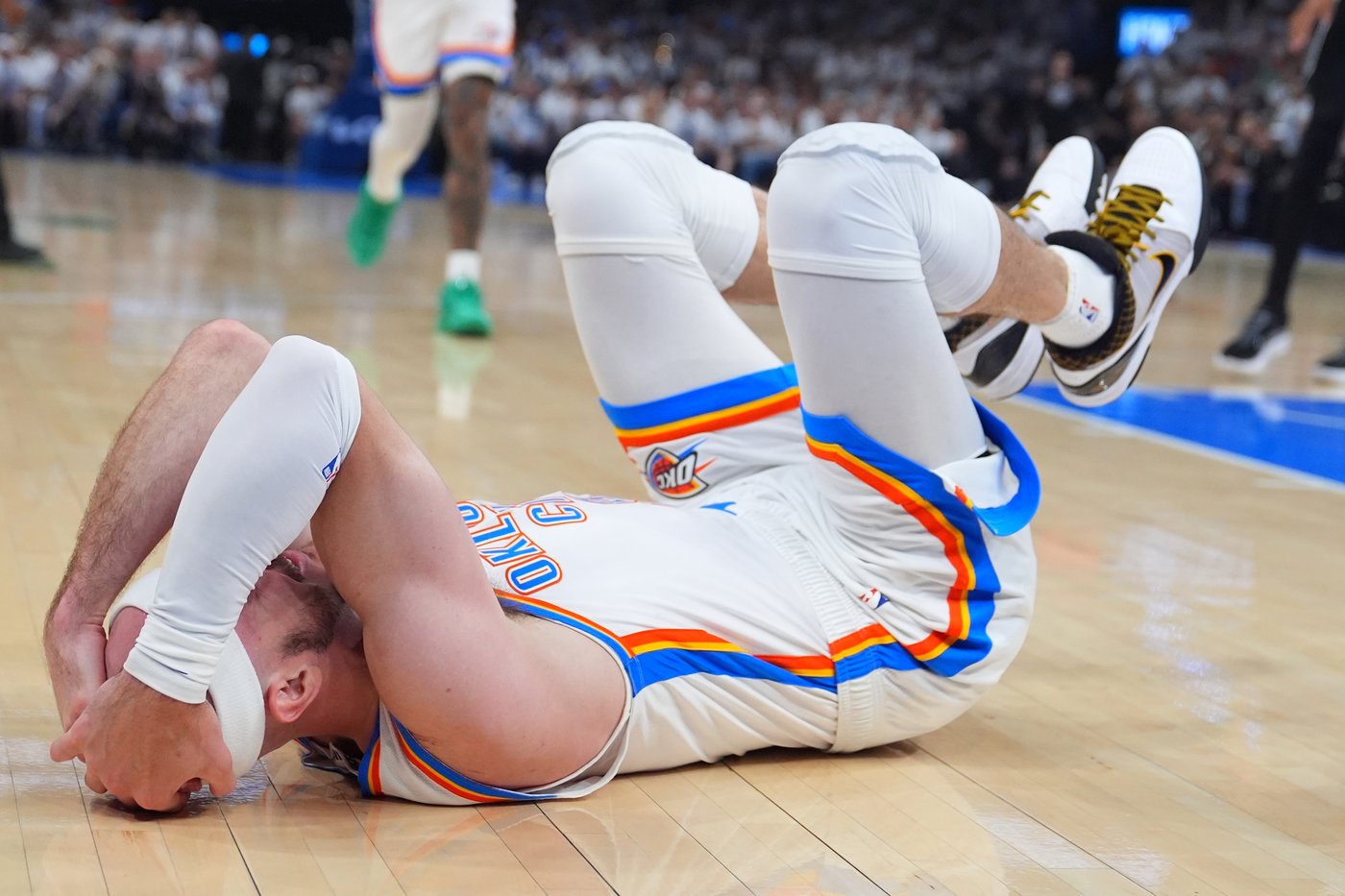 Sparked by Alex Caruso, the Thunder bench steps up again in Game 5 win | iNFOnews.ca