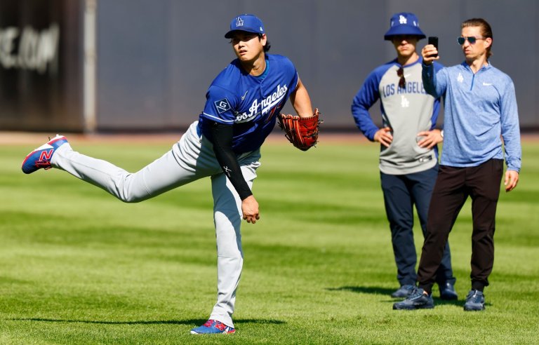 Dodgers say two-way star Shohei Ohtani is expected to pitch off a mound later this week | iNFOnews.ca
