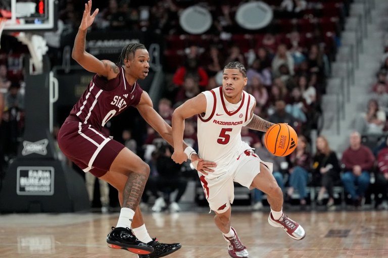 No. 21 Arkansas cruises past Mississippi State, 88-68, behind Acuff's 24 points | iNFOnews.ca