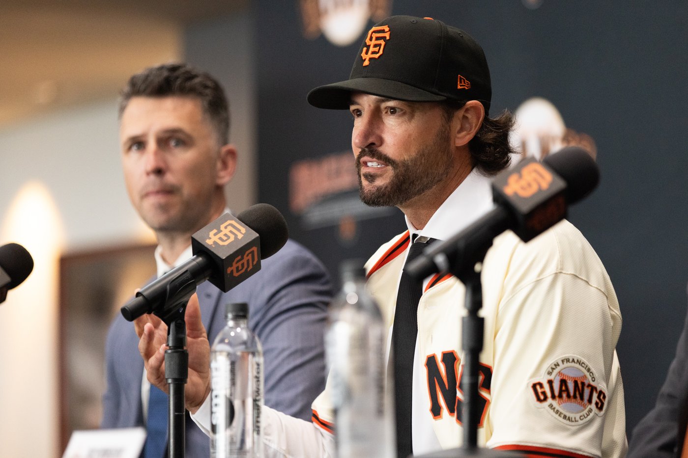 Tony Vitello takes daunting step from college ranks to MLB dugout as Giants manager | iNFOnews.ca