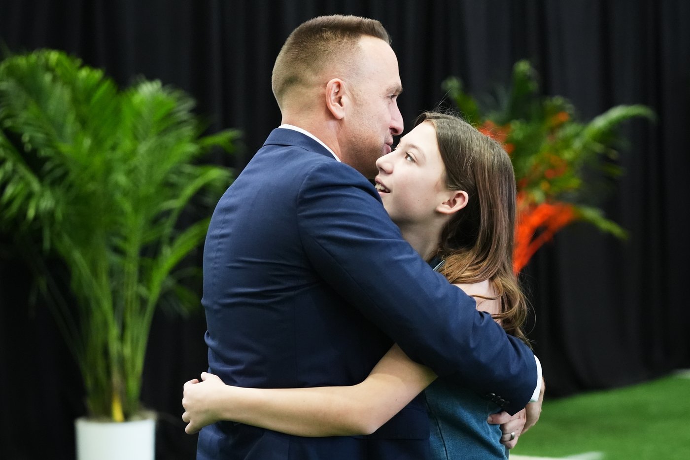 He lined fields. He did laundry. Jeff Hafley took the hard road toward coaching the Miami Dolphins | iNFOnews.ca He lined fields. He did laundry. Jeff Hafley took the hard road toward coaching the Miami Dolphins | iNFOnews.ca