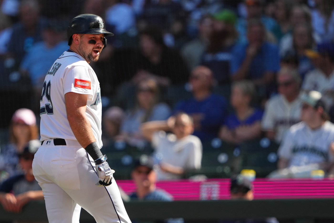 Schwarber hits MLB-leading 40th homer, Luzardo fans 9 as Phillies beat Mariners 6-0 | iNFOnews.ca Schwarber hits MLB-leading 40th homer, Luzardo fans 9 as Phillies beat Mariners 6-0 | iNFOnews.ca