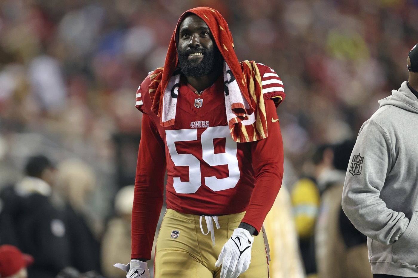 49ers LB De'Vondre Campbell refuses to enter game after losing his starting spot | iNFOnews.ca