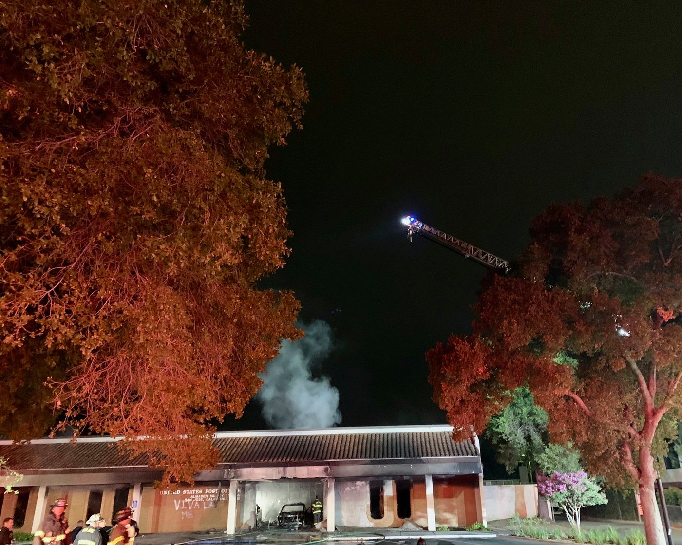Postal inspectors investigating fiery car crash at California post office as an intentional act | iNFOnews.ca Postal inspectors investigating fiery car crash at California post office as an intentional act | iNFOnews.ca