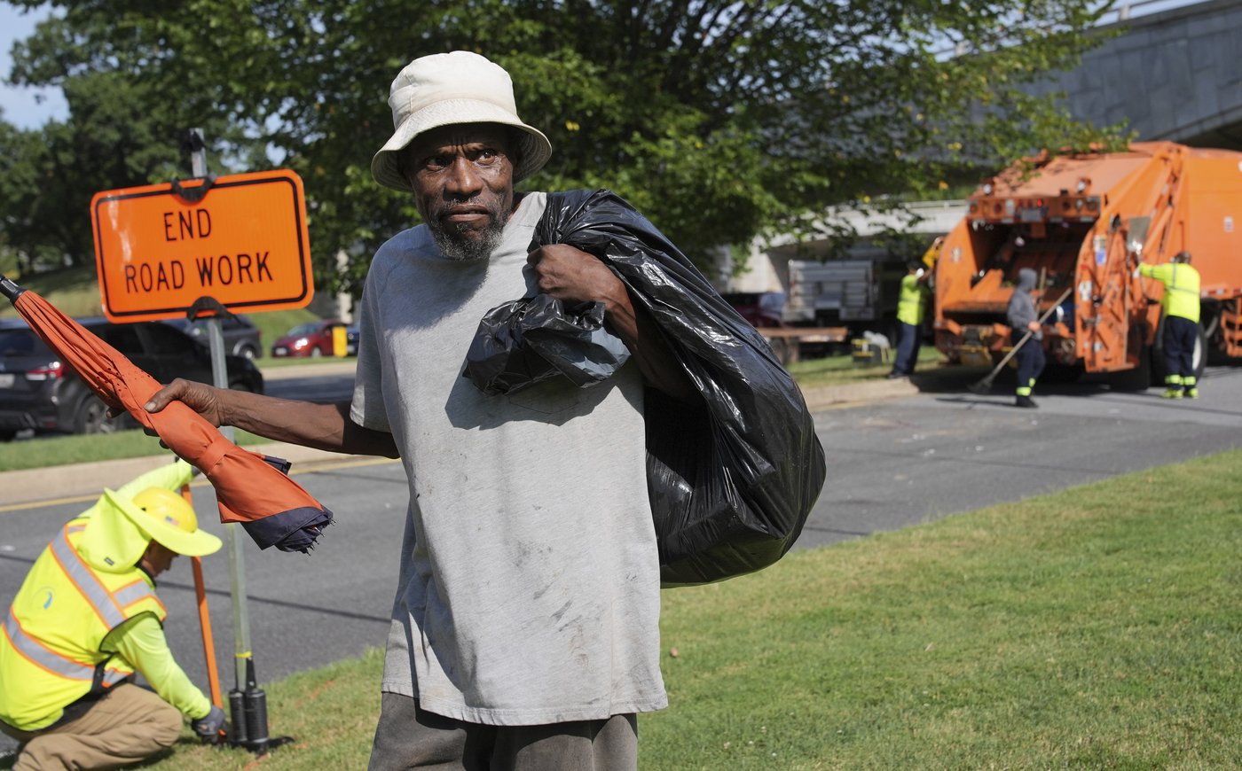 Trump's 'safe and beautiful' move against DC homeless camps looks like ugliness to those targeted | iNFOnews.ca