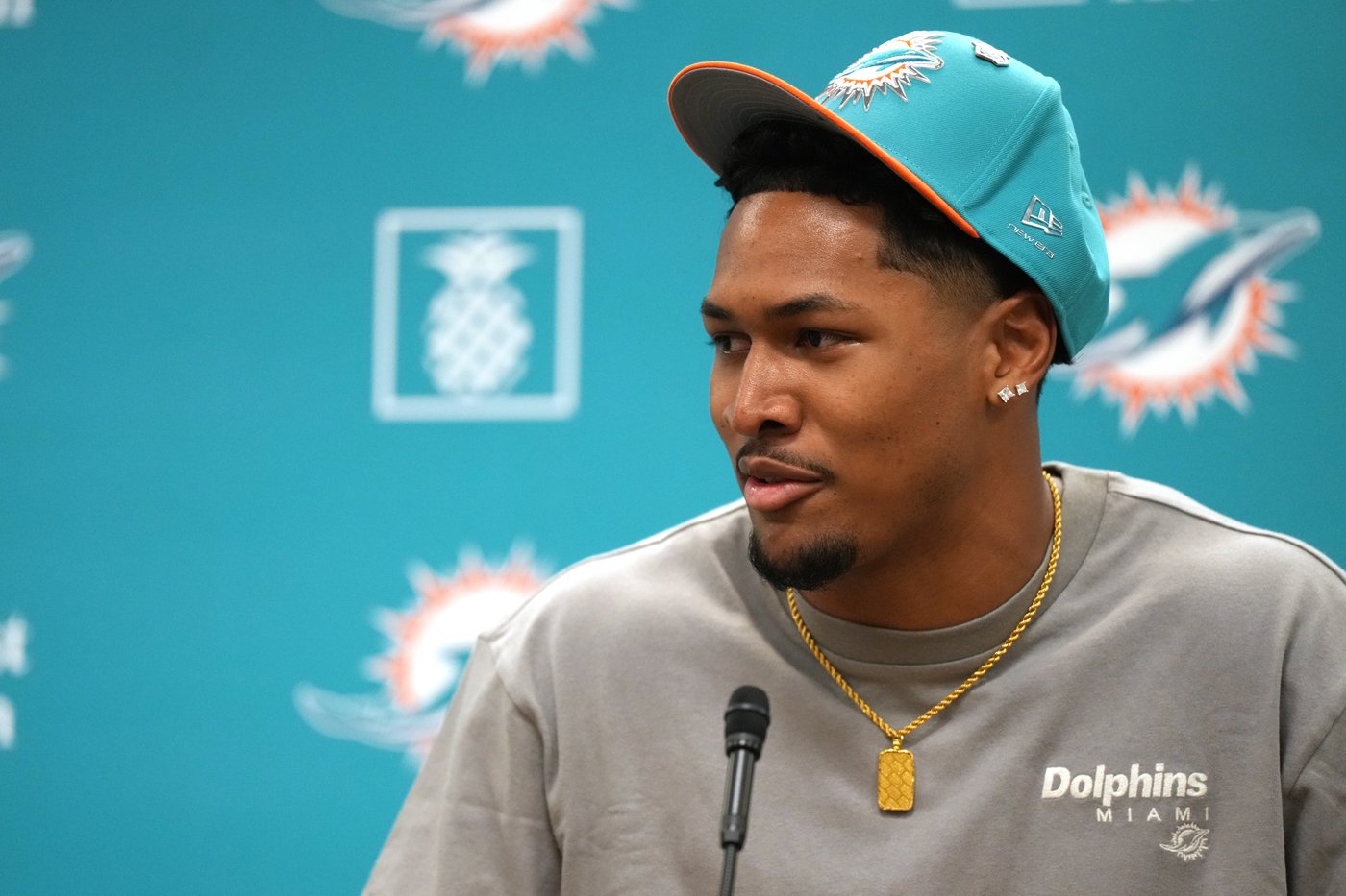 Dolphins' new coach and GM bet big on toughness in the NFL draft | iNFOnews.ca