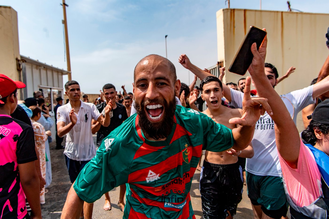 Spain deploys military to Ceuta after thousands of people breach Morocco’s border and at least 9 die | iNFOnews.ca Spain deploys military to Ceuta after thousands of people breach Morocco’s border and at least 9 die | iNFOnews.ca