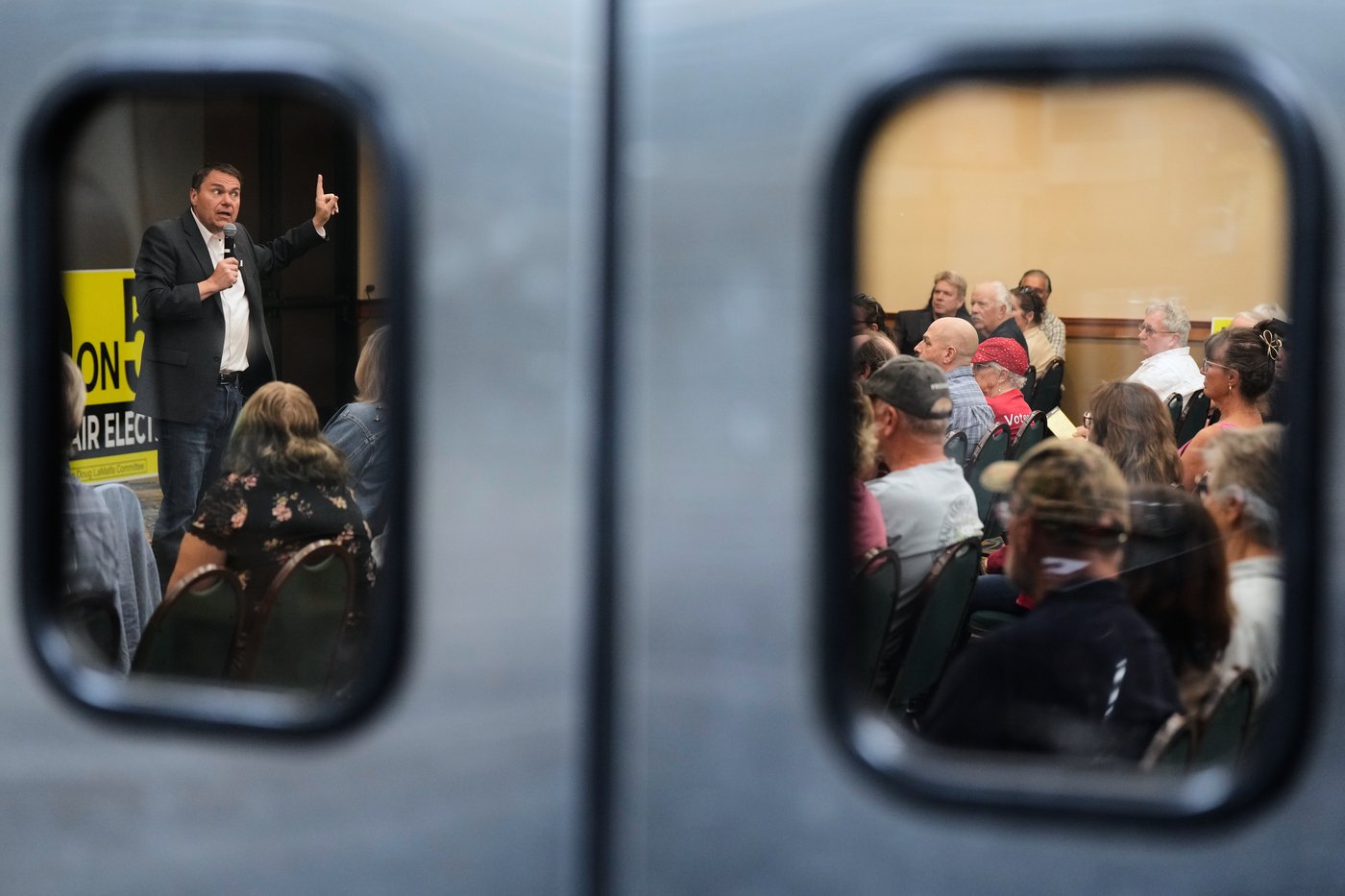 Conservative voters in Northern California fear losing power with Proposition 50, in photos | iNFOnews.ca