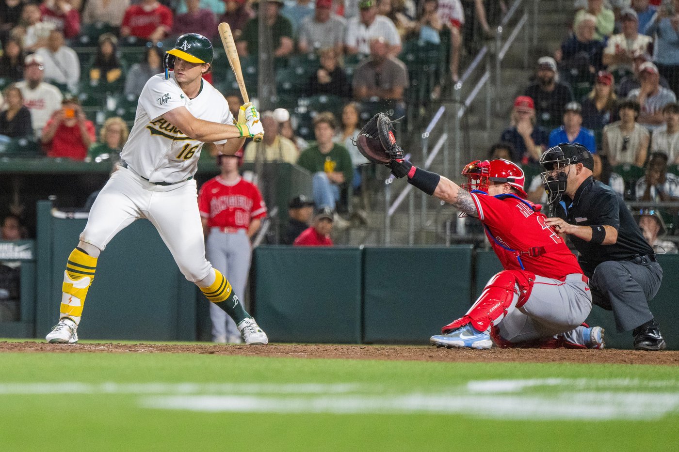 Heim's pinch-hit HR in 9th helps A's complete huge comeback for 12-11 win over Angels in 10 innings | iNFOnews.ca Heim's pinch-hit HR in 9th helps A's complete huge comeback for 12-11 win over Angels in 10 innings | iNFOnews.ca