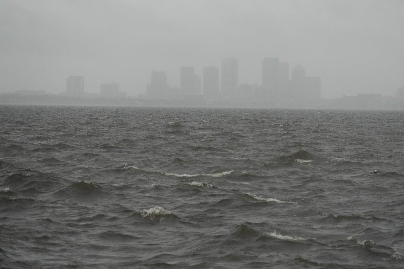 More than 2 million without power as Hurricane Milton slams Florida, causes deaths and flooding | iNFOnews.ca
