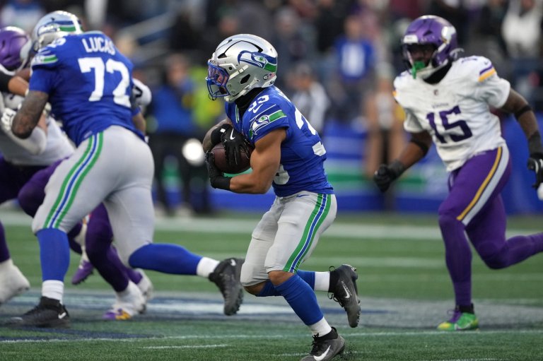 Seattle’s defense forces five takeaways in 26-0 win over Vikings, first shutout in years | iNFOnews.ca