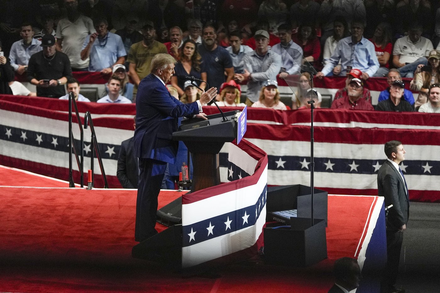 Trump and Vance make anti-transgender attacks central to their campaign's closing argument | iNFOnews.ca Trump and Vance make anti-transgender attacks central to their campaign's closing argument | iNFOnews.ca