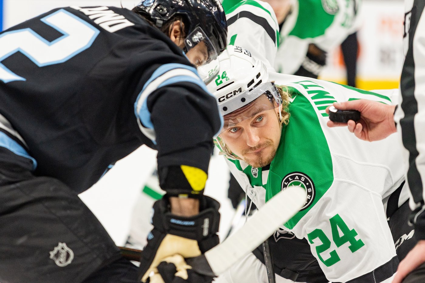 Stars top Mammoth 3-2 for 4th straight win | iNFOnews.ca Stars top Mammoth 3-2 for 4th straight win | iNFOnews.ca