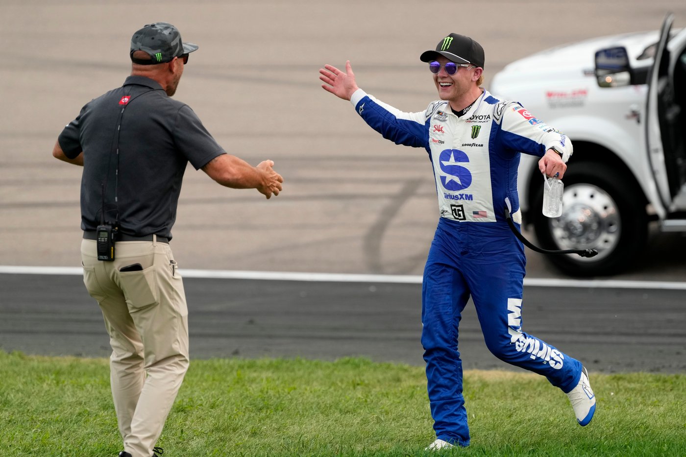 Ty Gibbs holds on to win NASCAR Cup Series race at Iowa Speedway | iNFOnews.ca Ty Gibbs holds on to win NASCAR Cup Series race at Iowa Speedway | iNFOnews.ca