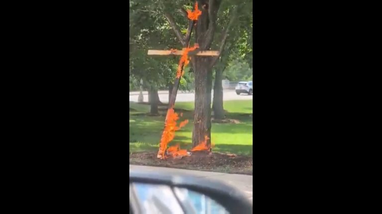 Police are investigating a large burning cross at a Chicago park | iNFOnews.ca