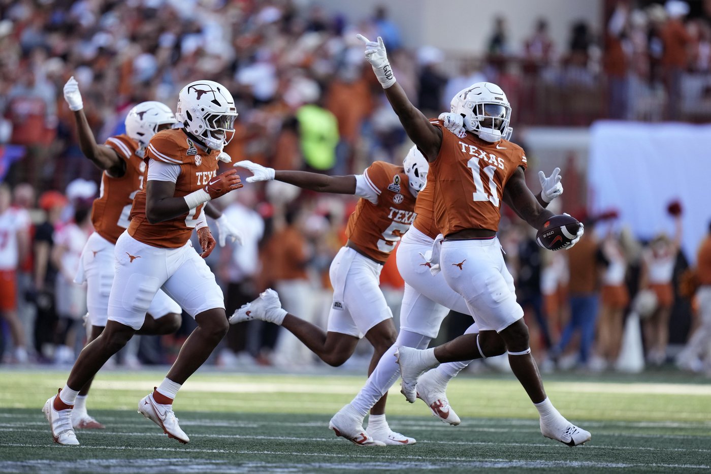 Texas' goal-line wall will be tested by Arizona State's wrecking ball running back Scattebo | iNFOnews.ca