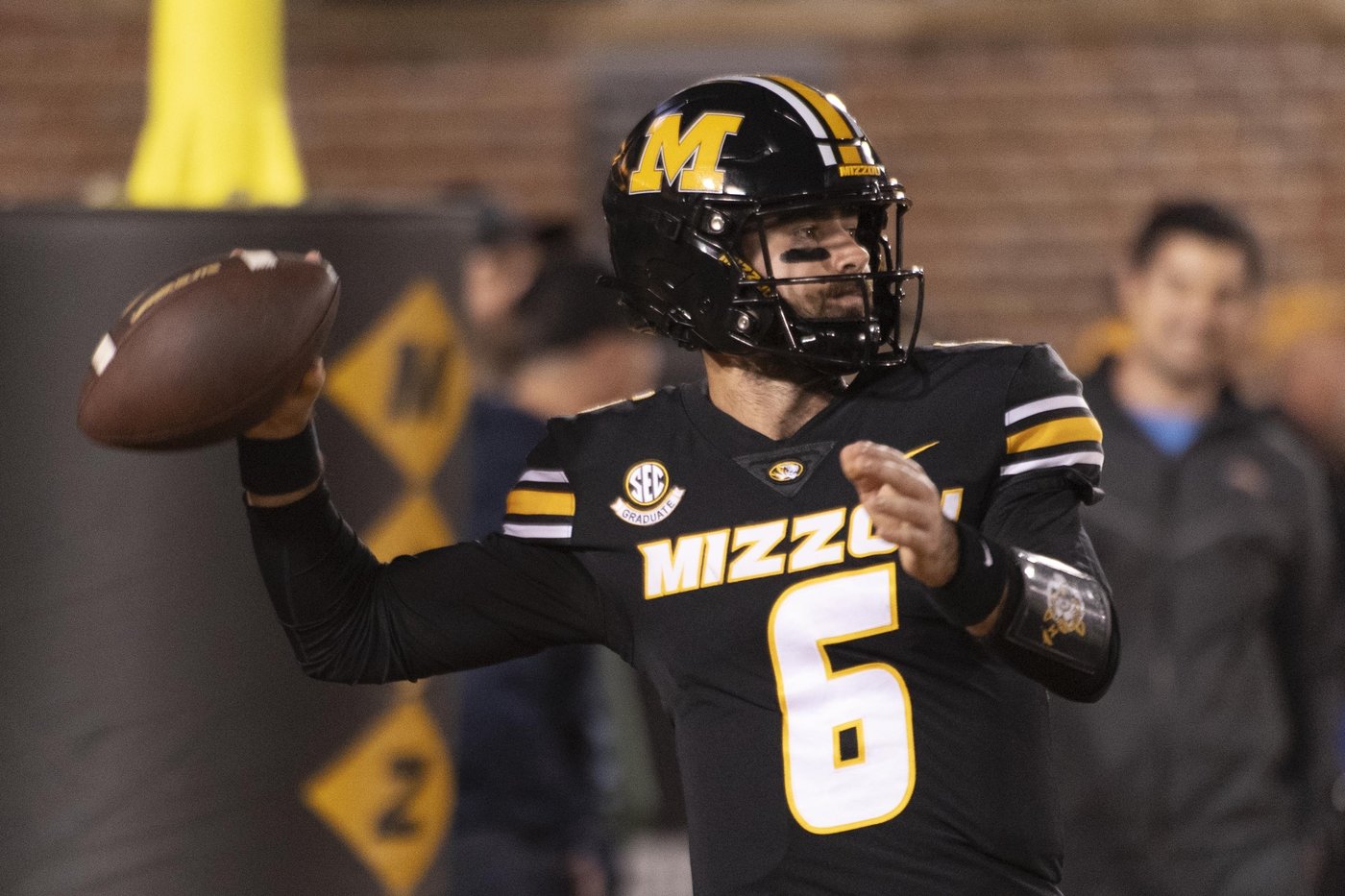 South Carolina's Beamer likely to face one-time recruit in Missouri quarterback Drew Pyne | iNFOnews.ca