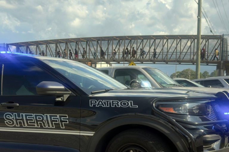 Student wounded and young suspect is in custody after shooting at Georgia high school, police say | iNFOnews.ca