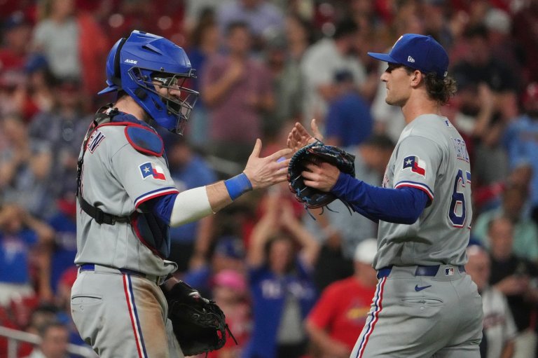 Rangers place catcher Danny Jansen on 10-day IL with forearm strain | iNFOnews.ca