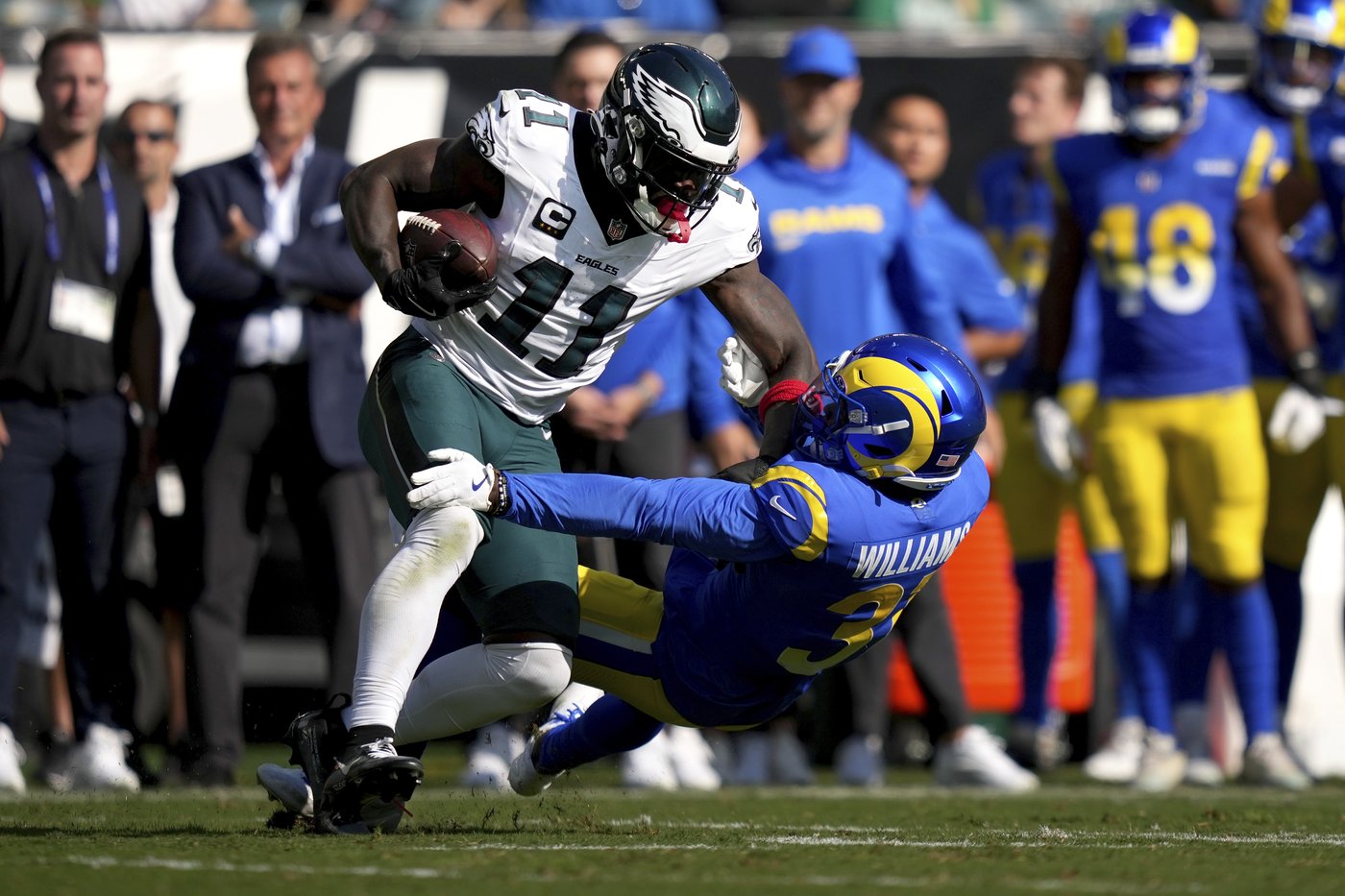 A.J. Brown among Eagles with declined production even as the champs take 4-0 record against Broncos | iNFOnews.ca A.J. Brown among Eagles with declined production even as the champs take 4-0 record against Broncos | iNFOnews.ca