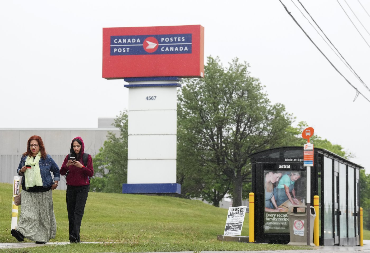 Canada Post and union meeting delayed until next week due to mediator availability | iNFOnews.ca