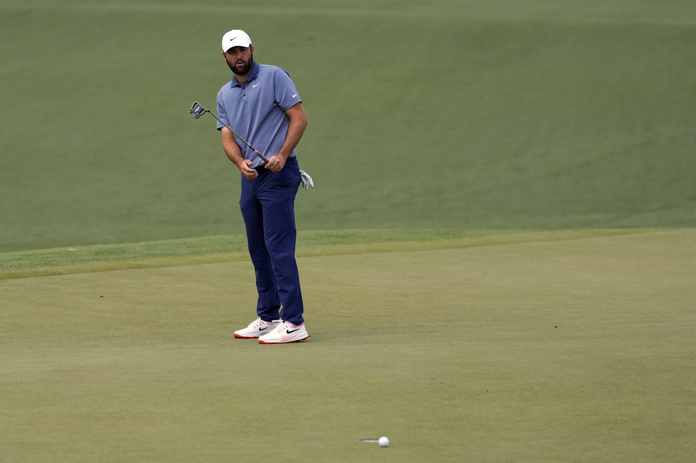 Scottie Scheffler gets a break from an azalea, escapes a magnolia and trails by 3 at the Masters | iNFOnews.ca