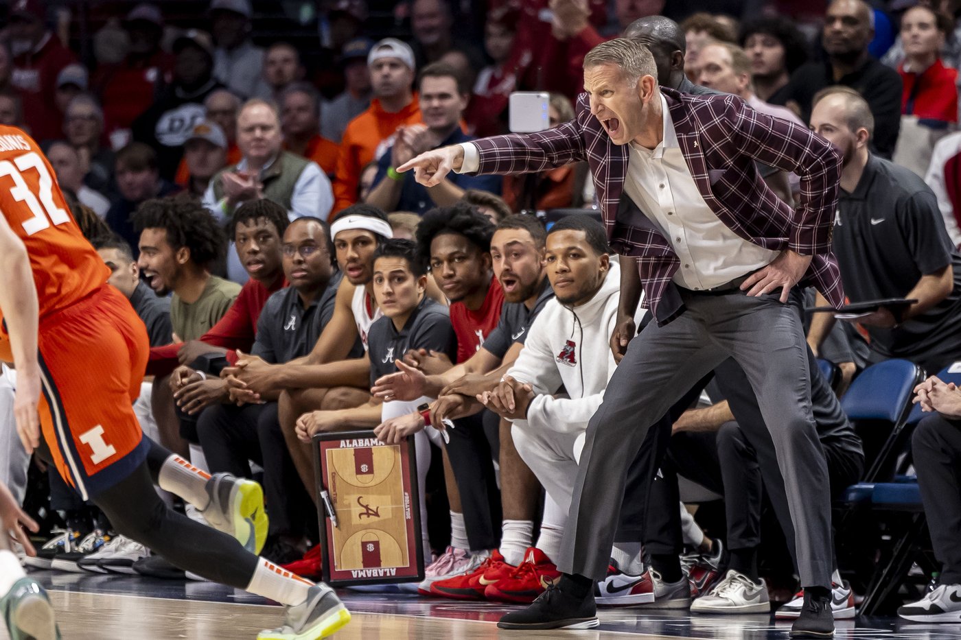 Nelson scores 23 to lead No. 8 Alabama past No. 25 Illinois, 100-87 | iNFOnews.ca Nelson scores 23 to lead No. 8 Alabama past No. 25 Illinois, 100-87 | iNFOnews.ca