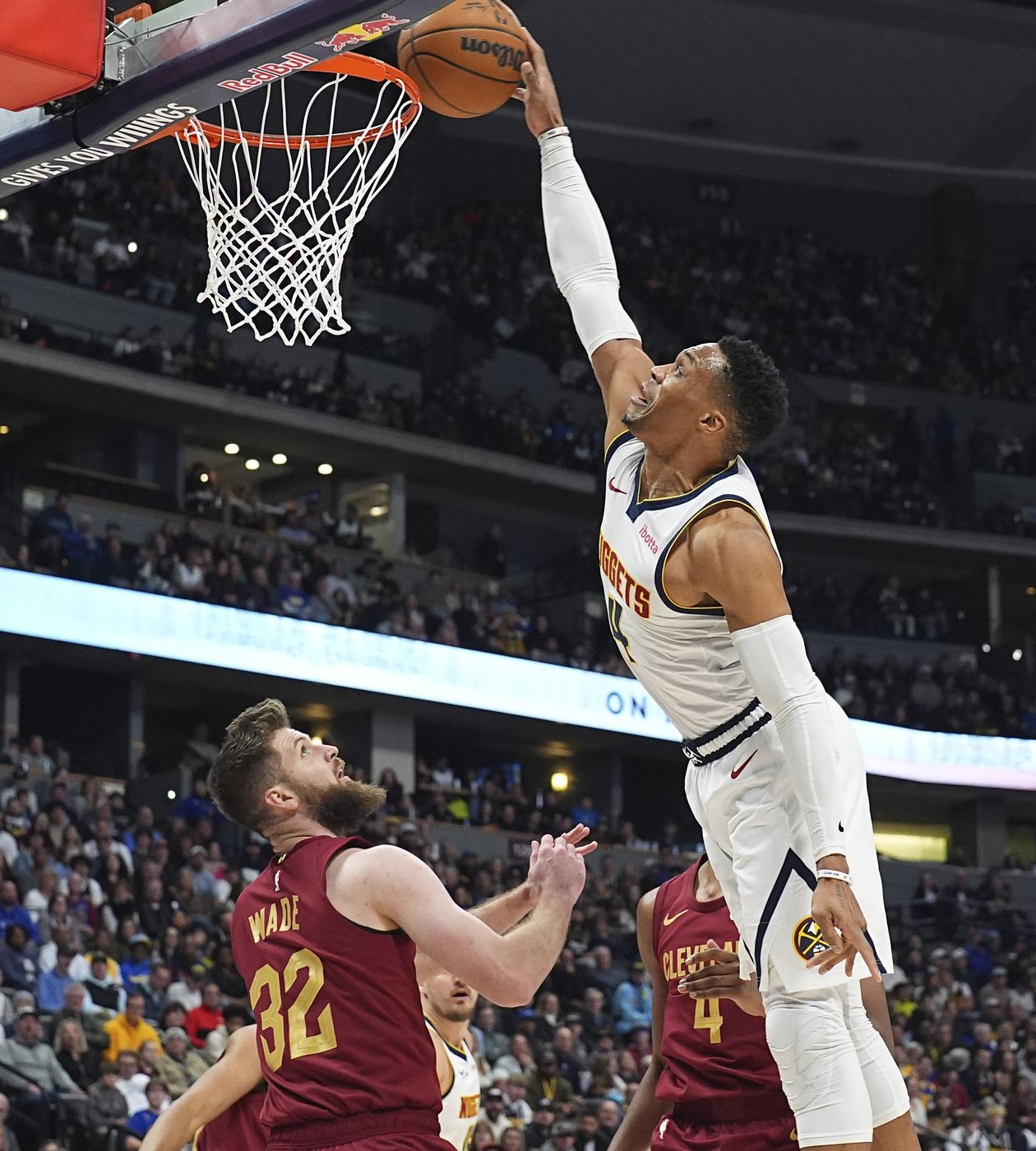 Mitchell scores 33, Cavs beat Nuggets 149-135 for 6th straight win | iNFOnews.ca
