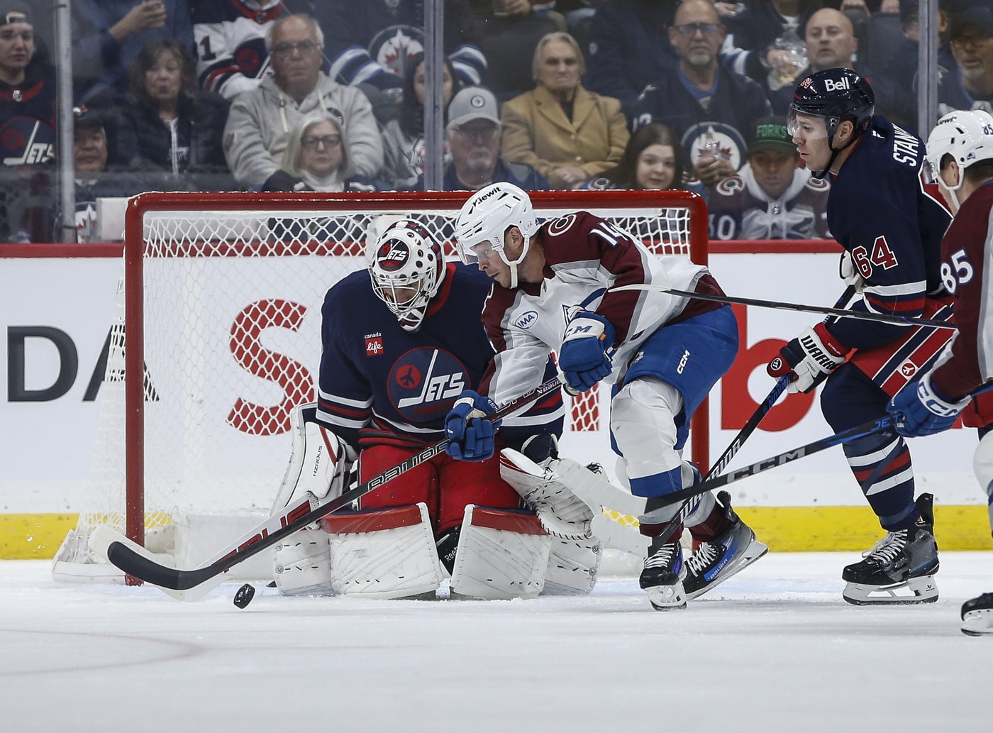 Connor Hellebuyck's 35-save shutout lifts Jets to 1-0 win over Avalanche | iNFOnews.ca