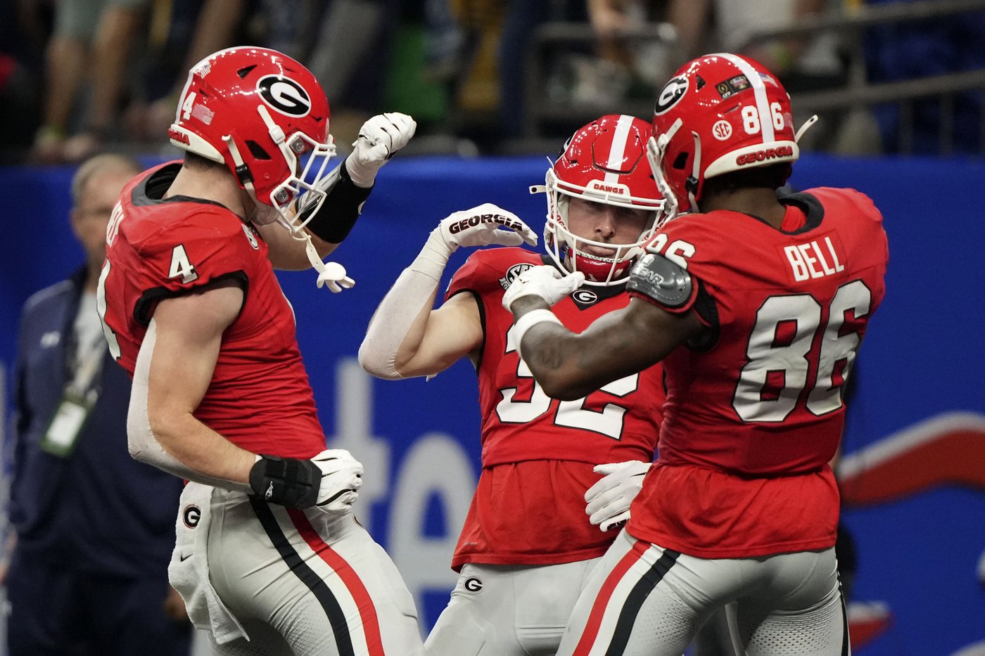 Defense and special teams lift Notre Dame to 23-10 win over Georgia in Sugar Bowl CFP quarterfinal | iNFOnews.ca