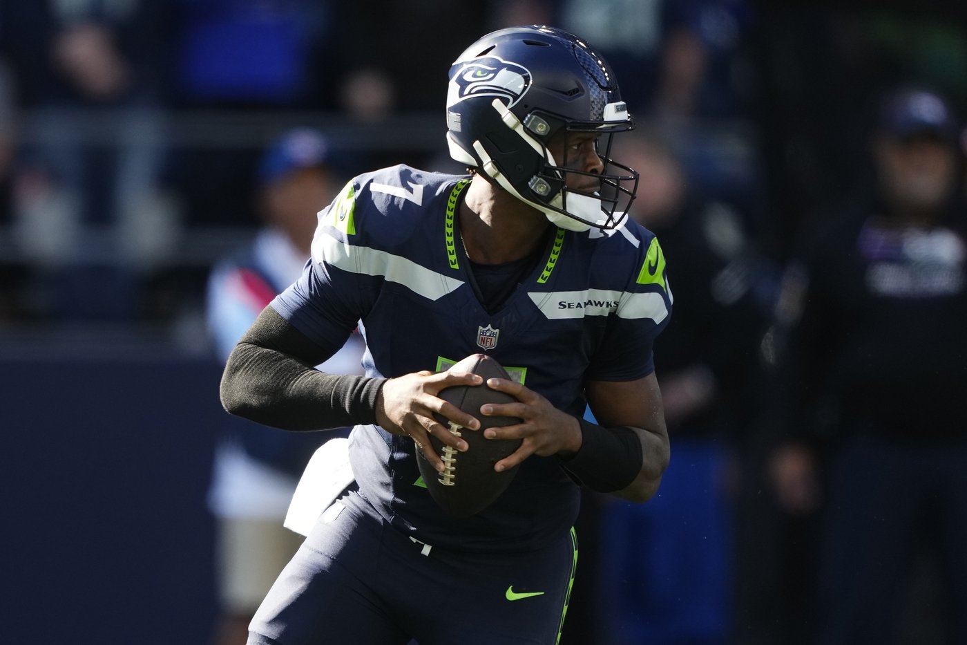 Giants use strong performance from Daniel Jones and late TD on blocked kick to beat Seahawks 29-20 | iNFOnews.ca Giants use strong performance from Daniel Jones and late TD on blocked kick to beat Seahawks 29-20 | iNFOnews.ca